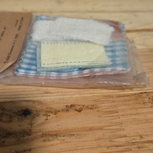 Vintage Shackman Dollhouse Assorted Table Cloths Towels Napkins Linen Sets - Picture 3 of 3